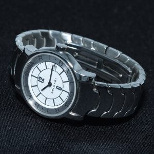 腕時計の修理事例 ブルガリ ソロテンポ の外装研磨 時計修理の