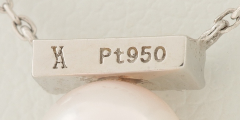 プラチナの刻印の意味とその見分け方 ｜金・貴金属の高額買取と相場価格は「なんぼや」