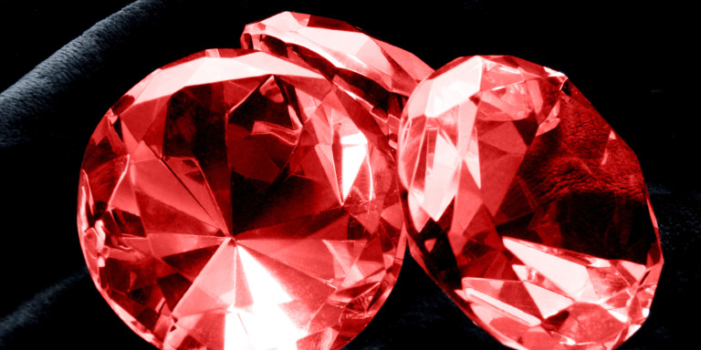希少価値のある色付きダイヤモンド「カラーダイヤモンド」 | なんぼや
