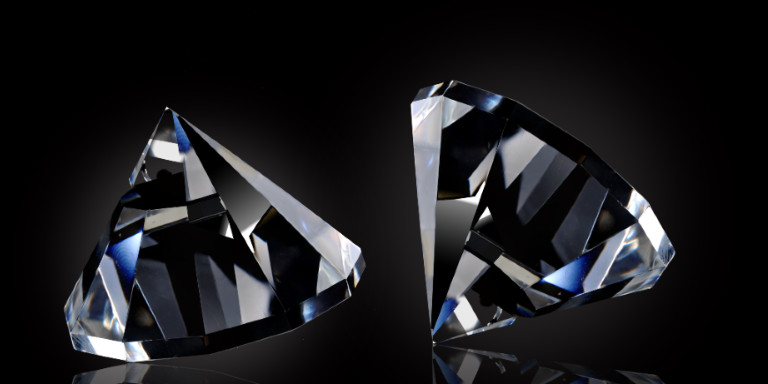 世界中で大人気ダイヤモンドの価値や種類を見極める方法とは？ | なんぼや