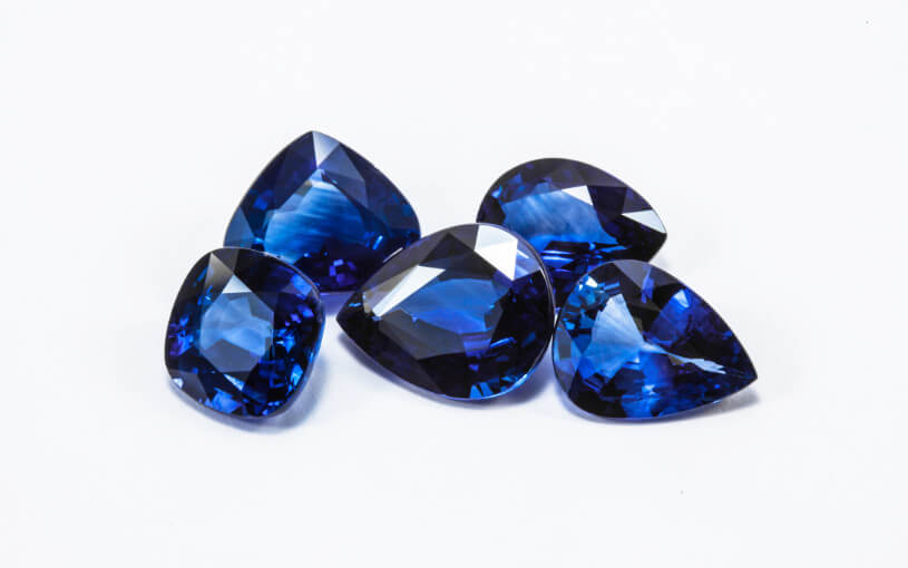 サファイアとダイヤモンドの特徴＆買取評価比較