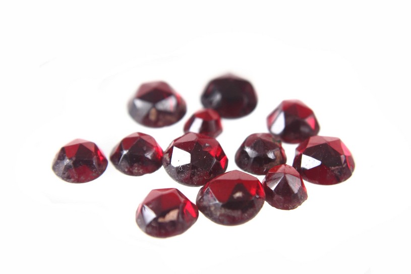 パイロープガーネット Pyrope Garnet なんぼや