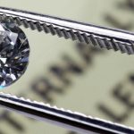 ダイヤモンドの品質は何を基準にランクが決まるのか？