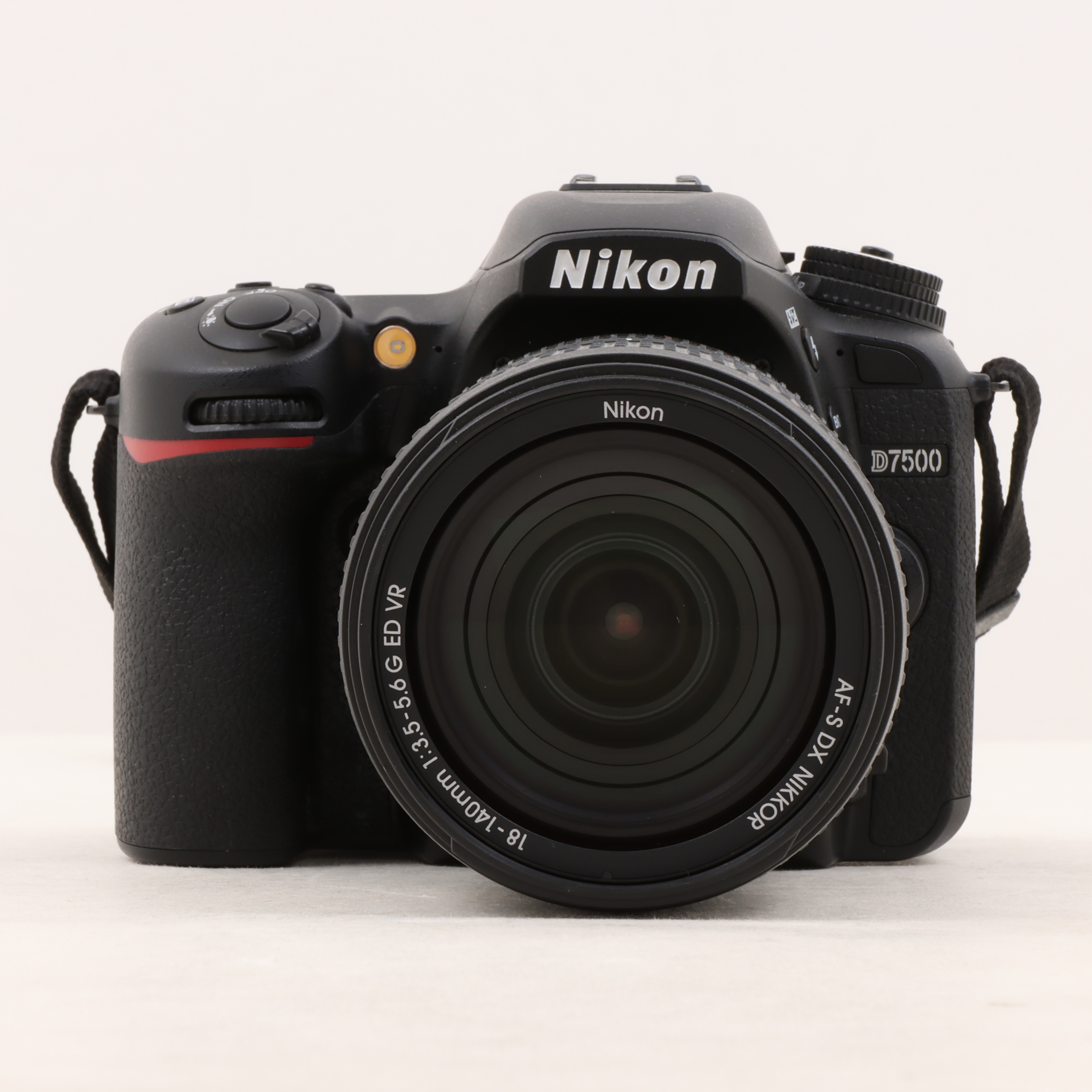 Nikon デジタルカメラ D7500 レンズ付き